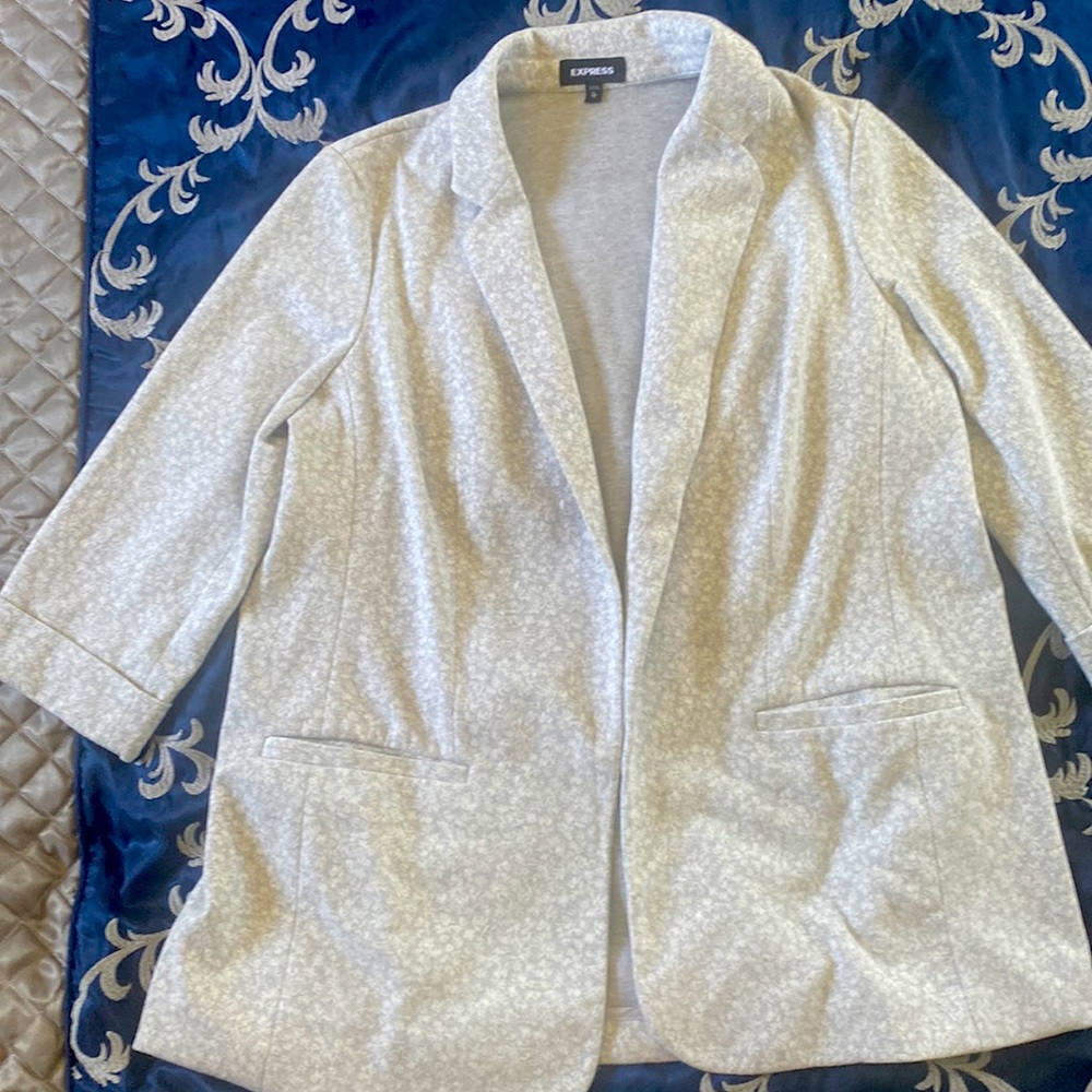 XL- Boyfriend Blazer from Express. Very comfortable to wear